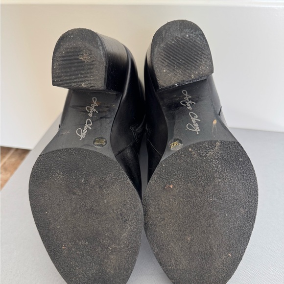 Arturo Chiang Black Sanya Heeled Boots - Picture 6 of 6